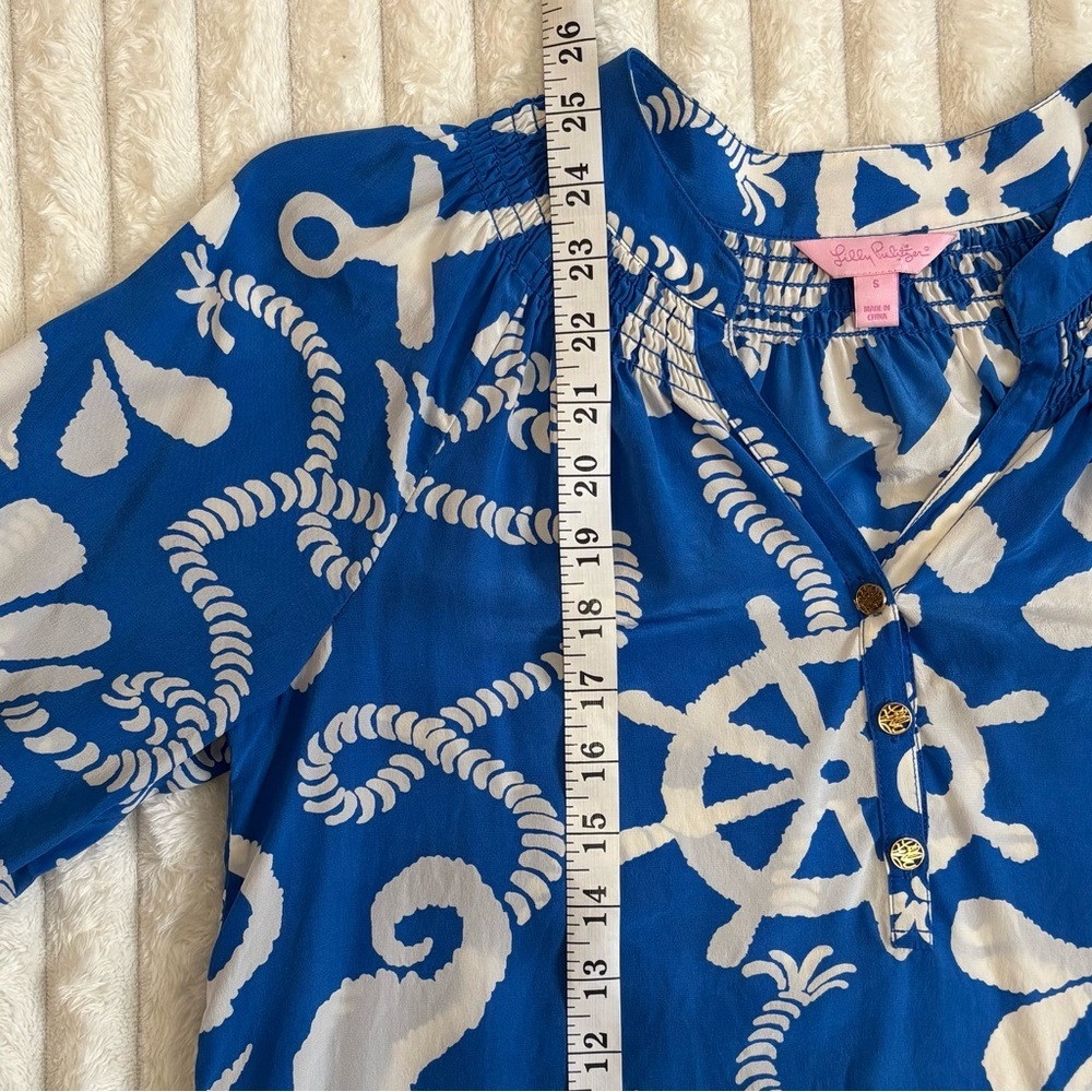 LILLY PULITZER Elsa Silk Top Blue Dock Hopper Print Size Small Nautical Blouse - Picture 8 of 9